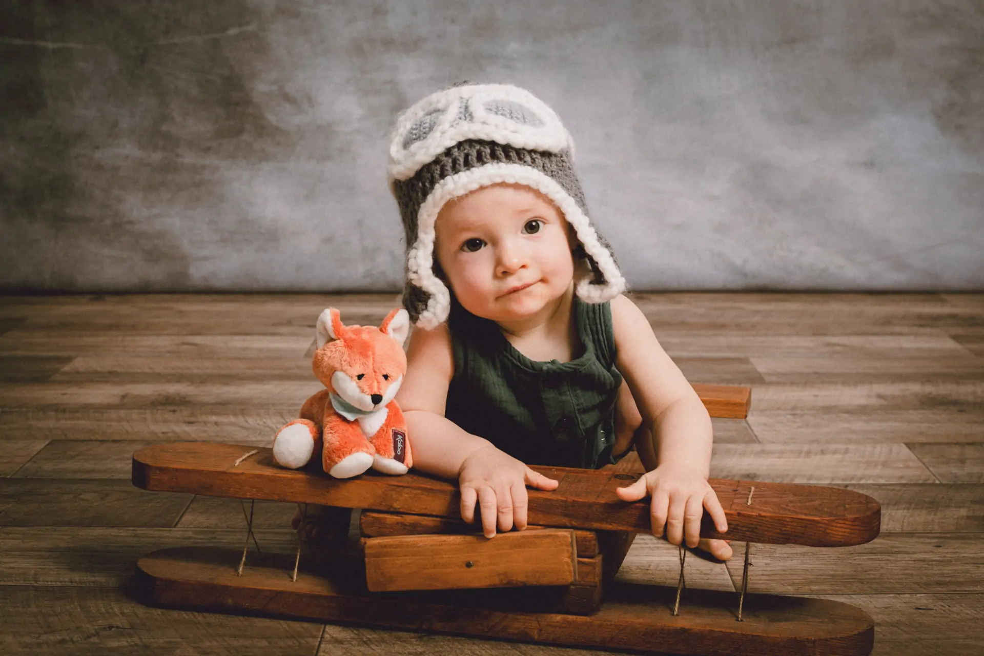 enfant bambin avion renard studio mademoiselle r monsieur p photographe annonay ardeche