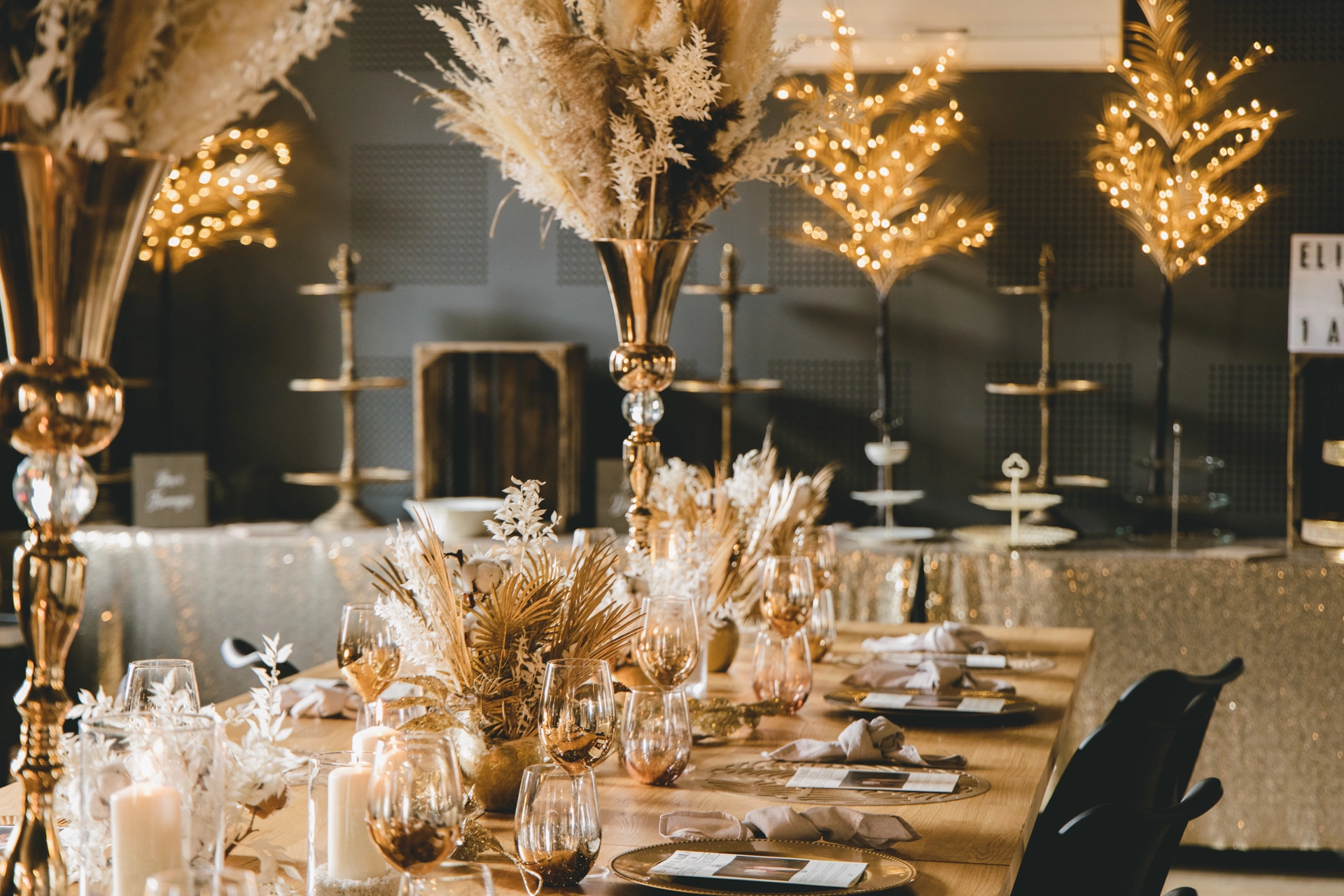 mariage table dore décoration annee vingt mademoiselle r monsieur p photographe videaste annonay ardeche