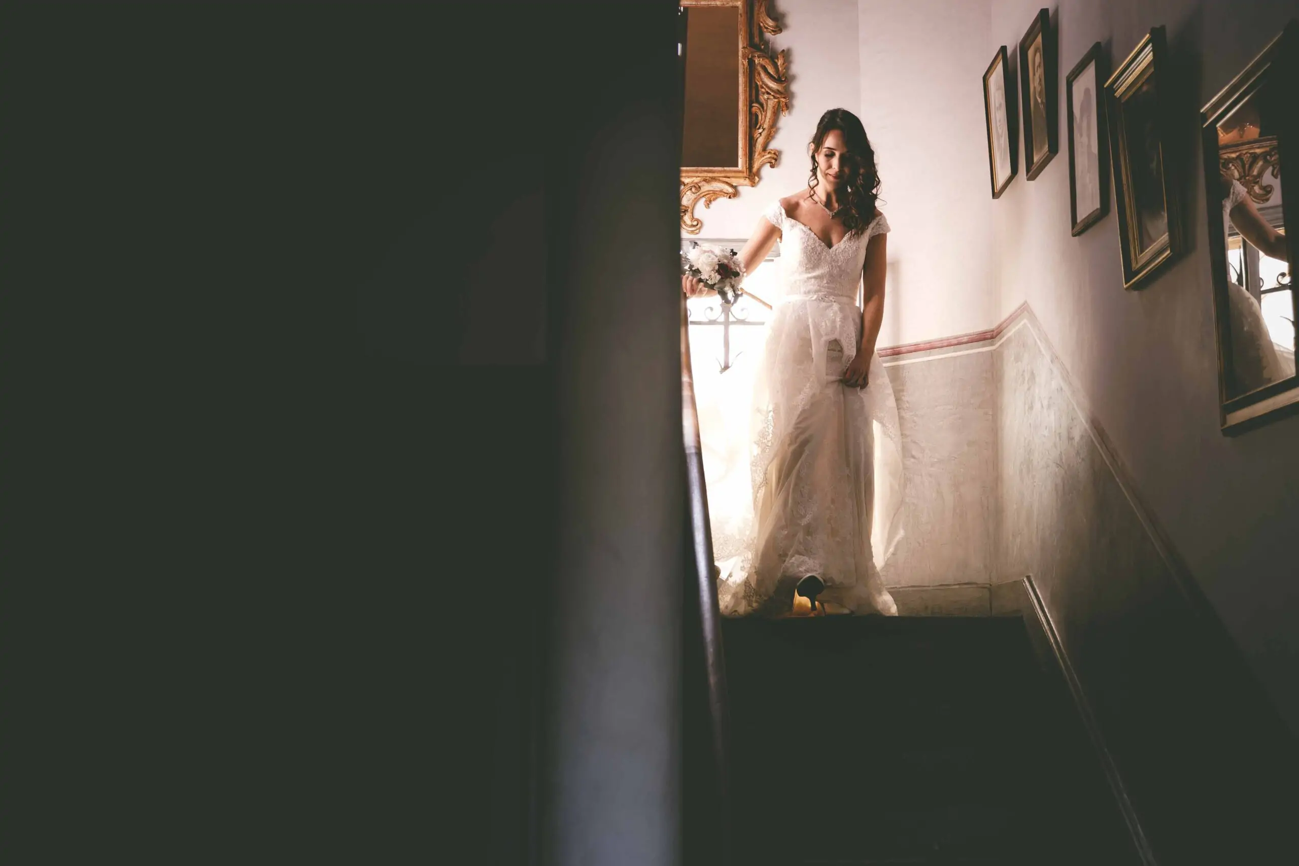 mariee escaliers mariage mademoiselle r monsieur p photographe video annonay ardeche